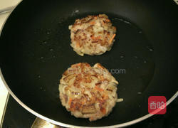 汉堡菇肉排的做法图解3