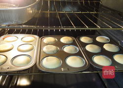 香草杯子蛋糕的做法图解5