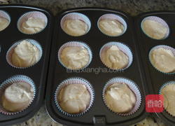 香草杯子蛋糕的做法图解4
