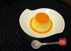 鸡蛋布丁Egg的做法图解2