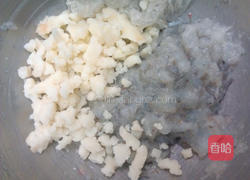 鲜虾薯泥煎饼的做法图解2