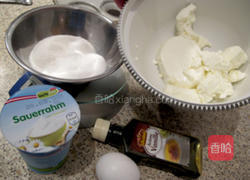 乳酪杯子蛋糕的做法图解1