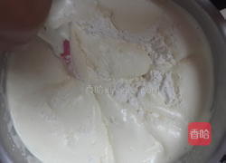 鲜奶杯子蛋糕的做法图解2