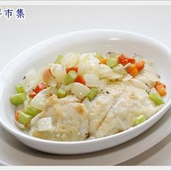 煎鱼片佐奶油蔬菜的做法[图]