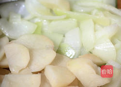 马铃薯洋葱浓汤的做法图解2
