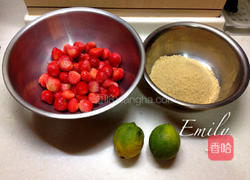 草莓奶酪的做法图解1