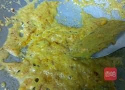 苦瓜炒咸蛋的做法图解2