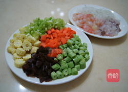 法式海鲜蔬果冻的做法图解1