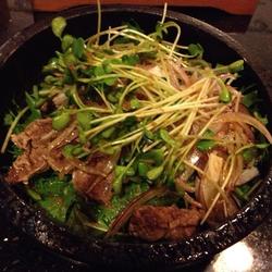 牛肉莎拉的做法[图]