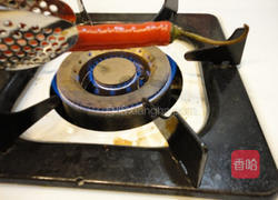 烧椒皮蛋的做法图解1