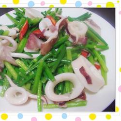 韭菜花炒乌贼的做法[图]