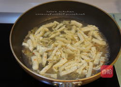 榨四季豆皮盖饭的做法图解3