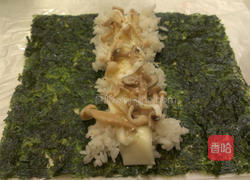海苔菇菇饭卷的做法图解2
