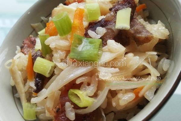 竹笋腊味煲仔饭