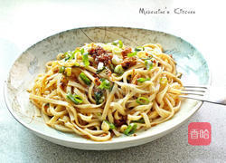 麻辣肉酱干拌面的做法图解2