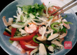 鲜虾冬粉沙拉的做法图解6