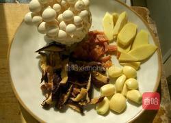 干贝菇菇鸡汤的做法图解2