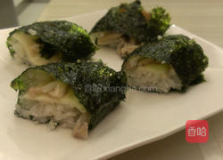 海苔菇菇饭卷的做法图解3