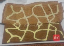 长颈鹿纹蛋糕卷的做法图解4