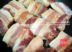 梅干扣肉电锅的做法图解2