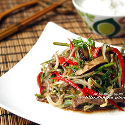 香根银芽炒牛肉的做法[图]