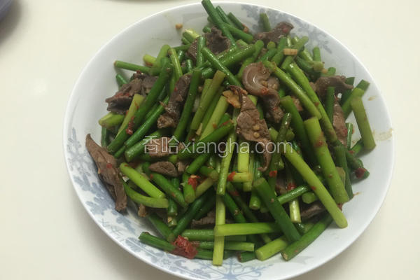 蒜苔炒火鸡杂