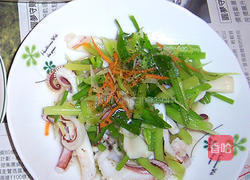 芹菜炒乌贼的做法图解4