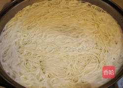 鲜蔬肉丝拌面的做法图解6