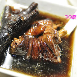 凉粉草炖鸡汤的做法[图]