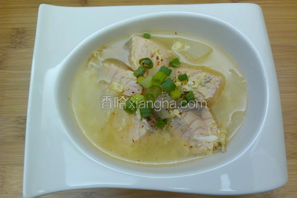 洋葱鲑鱼味噌汤