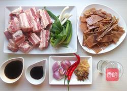 鱿鱼烧五花肉的做法图解1