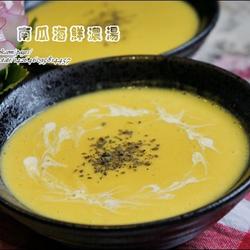 南瓜海鲜浓汤的做法[图]