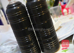 凉粉草炖鸡汤的做法图解2