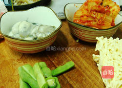 鲜蚵泡菜面的做法图解1