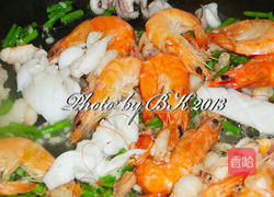 白酱海鲜贝壳面的做法图解4