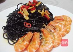 鲜虾墨鱼意大利面的做法图解6