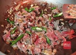 咖哩牛肉蛋炒饭的做法图解4