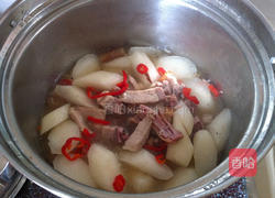 萝卜烧肉煲的做法图解3