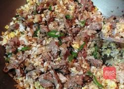 咖哩牛肉蛋炒饭的做法图解9