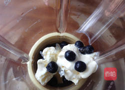 蓝莓Ｃ香草饮的做法图解4