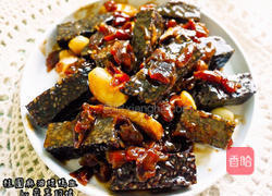 桂圆麻油煨鸭血糕的做法图解4