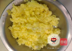 红葱肉燥菇菇炒饭的做法图解1