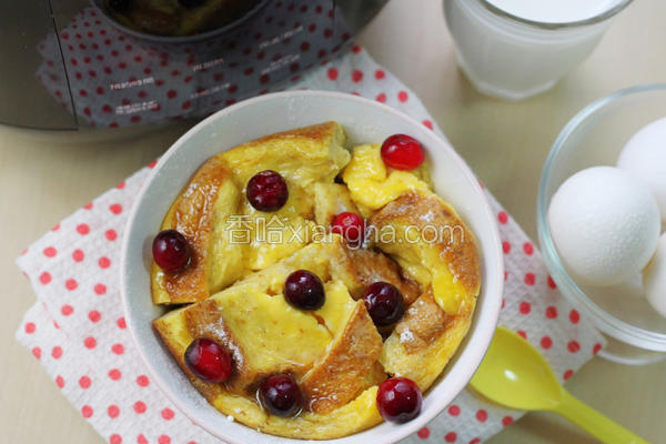 面包牛奶布丁