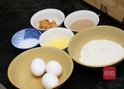 花生马芬蛋糕的做法图解1