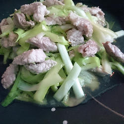 韭黄肉丝的做法[图]