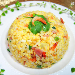 碎黄金樱花虾炒饭的做法[图]