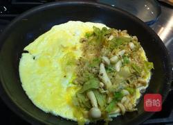 蟹黄鲜菇蛋包饭的做法图解4