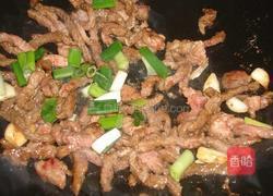 葱爆牛肉A菜的做法图解2