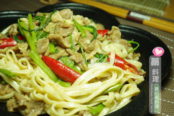 沙茶羊肉炒面
