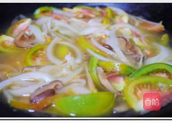 番茄菠菜汤面的做法图解6